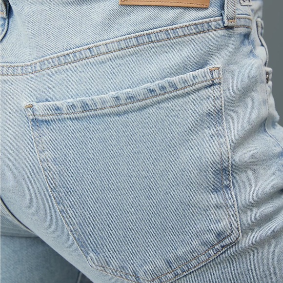 ✨HP✨ NWTS CITIZENS OF HUMANITY EMANNUELLE BOOTCUT JEANS (28) - Picture 5 of 16